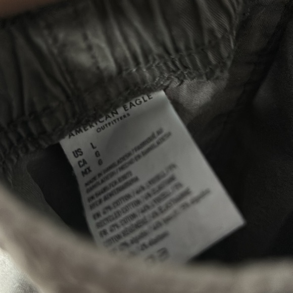 American Eagle Joggers size L - Picture 3 of 3